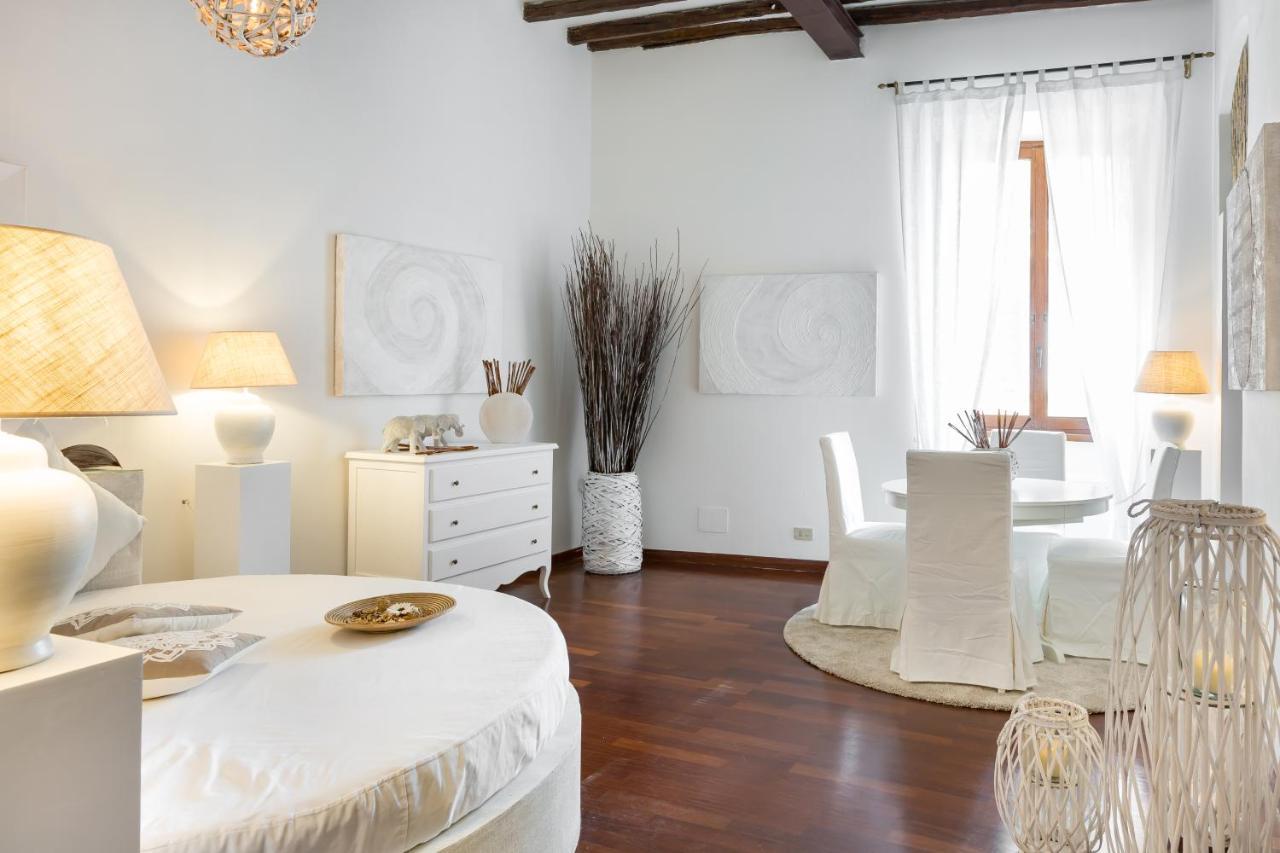 Ghetto Campo Dei Fiori Luxury White Rooms 로마 외부 사진